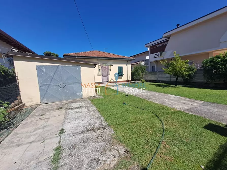 Immagine 2 di Casa indipendente in vendita  in Via Ricortola 93 a Massa