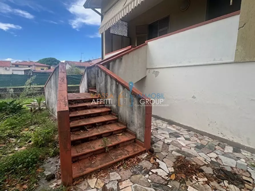 Immagine 9 di Casa indipendente in vendita  in Via del Casone 24 a Massa