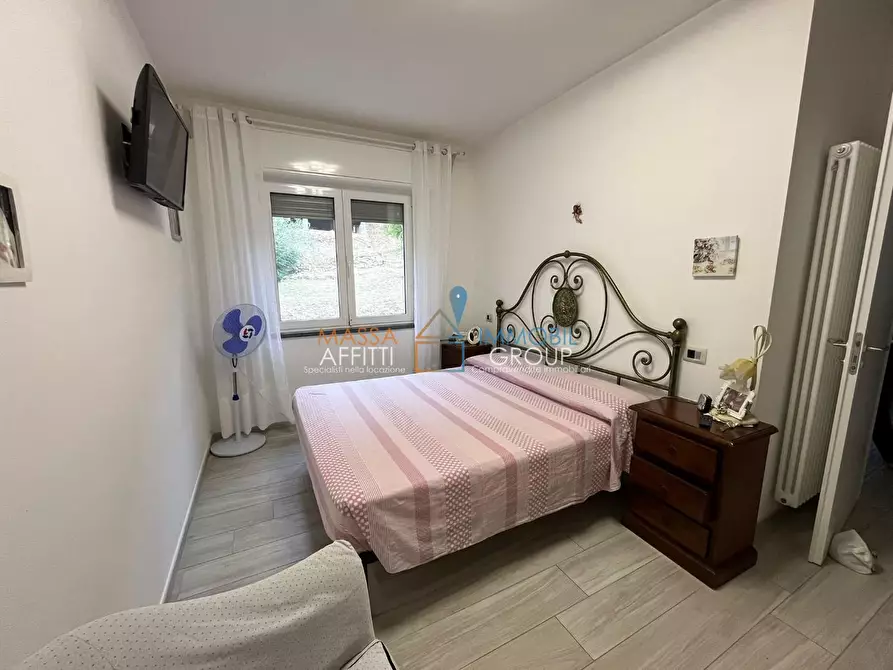 Immagine 22 di Villa in vendita  in Via Vitali 25 a Massa