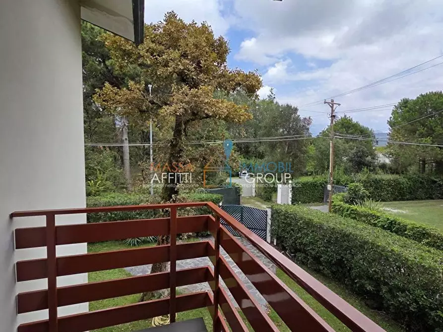 Immagine 34 di Villa in vendita  in Via dei Fortini 75 a Massa