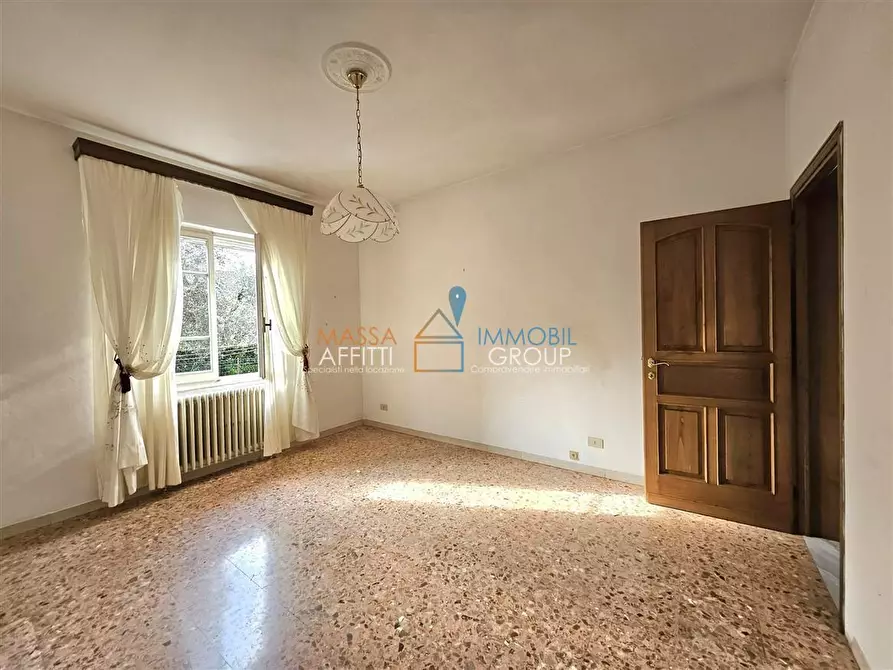 Immagine 15 di Porzione di casa in vendita  in Via Pratta 6 a Massa