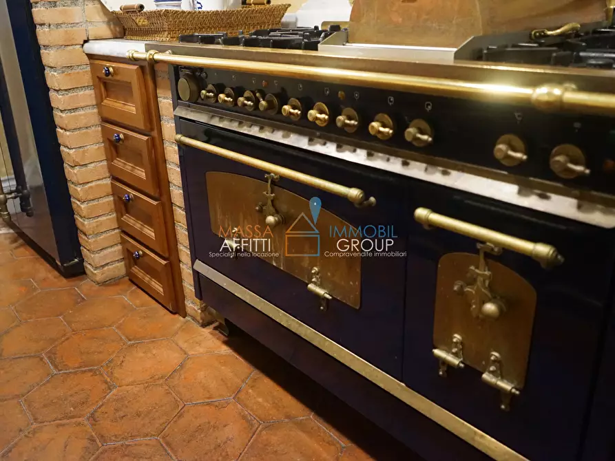 Immagine 12 di Porzione di casa in vendita  in Via Roma 26A a Carrara