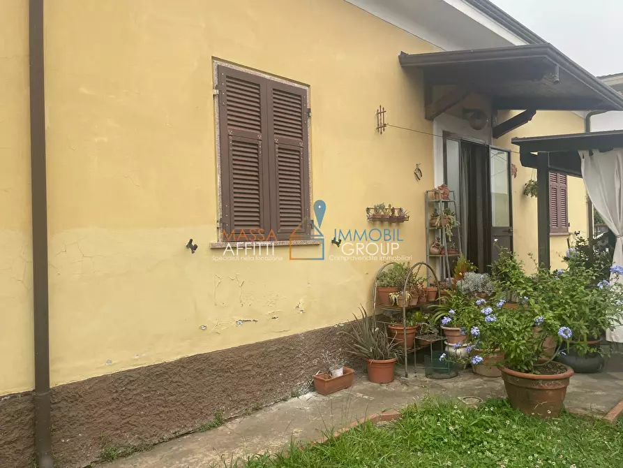 Immagine 3 di Casa indipendente in vendita  in Via Fossone Basso 6/1 a Carrara