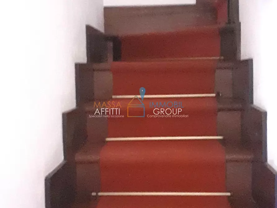 Immagine 13 di Appartamento in vendita  in Via Romana 50 a Massa