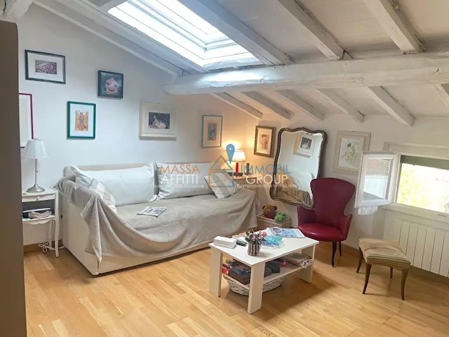 Immagine 4 di Mansarda in vendita  in Via S. Stagi 44B a Forte Dei Marmi