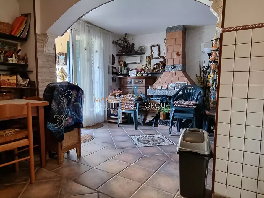 Immagine 3 di Quadrilocale in vendita  in Via Palmiro Togliatti 9 a Ameglia