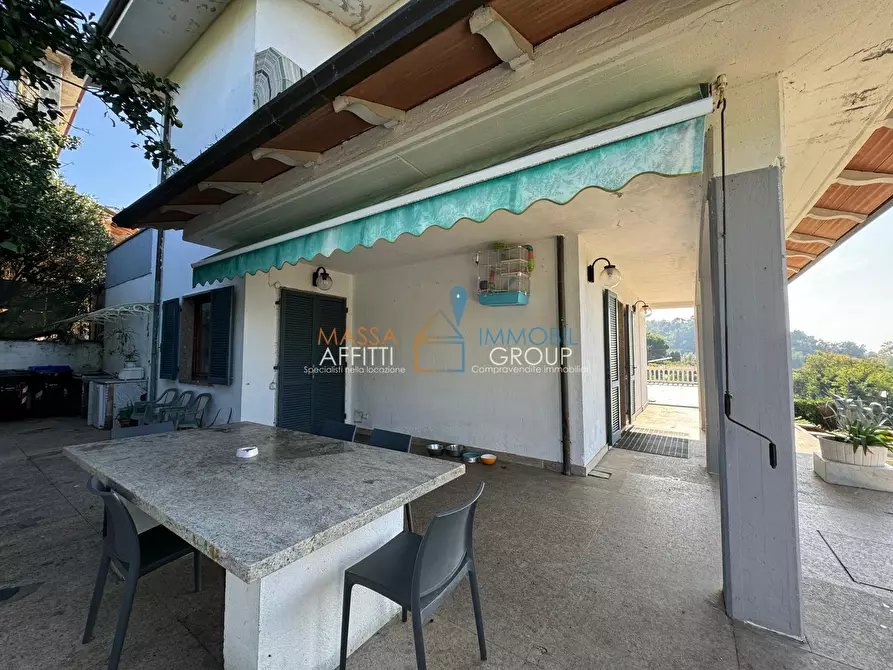 Immagine 3 di Villa in vendita  in Strada Comunale di Monteverde 40 a Carrara