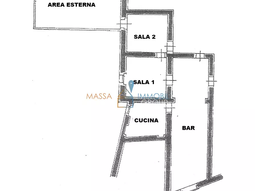 Immagine 13 di Locale commerciale in affitto  in Piazza Duomo 3 a Massa