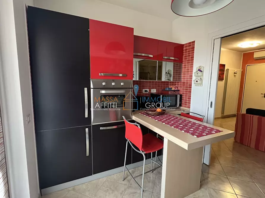 Immagine 13 di Pentalocale in vendita  in Via Flavio Torello Baracchini 29 a Massa