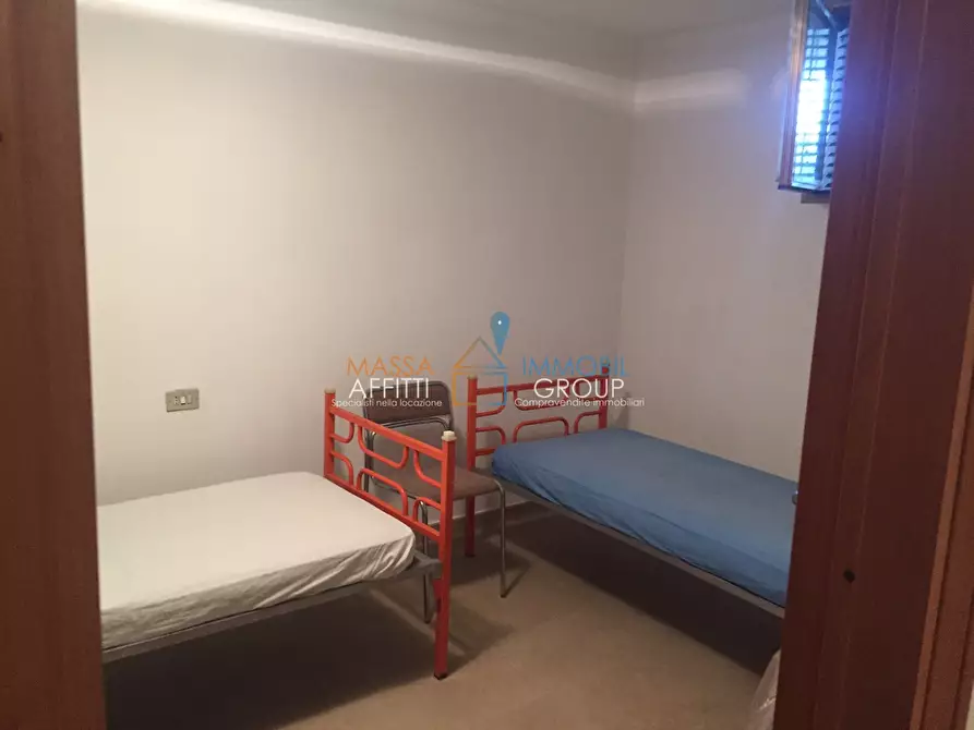 Immagine 18 di Pentalocale in vendita  in Via Enrico Mattei 57 a Massa