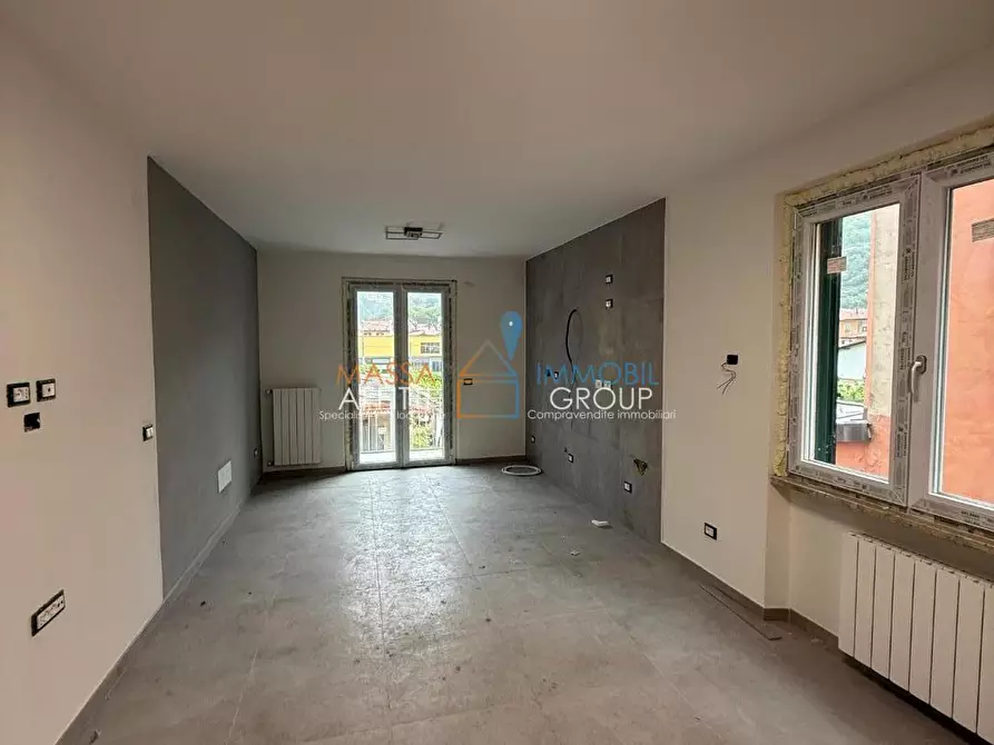 Immagine 1 di Quadrilocale in vendita  in Via Magenta 10 a Massa