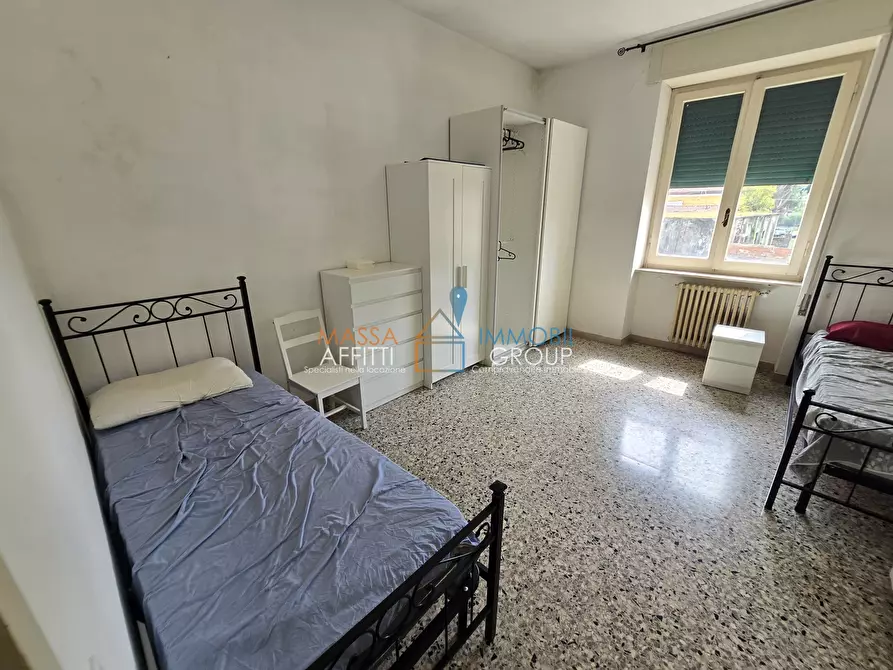 Immagine 3 di Pentalocale in affitto  in Via Giuseppe Garibaldi 10 a Carrara