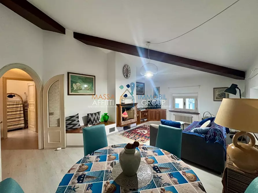 Immagine 3 di Pentalocale in vendita  in Via Michelangelo Buonarroti 12 a Forte Dei Marmi