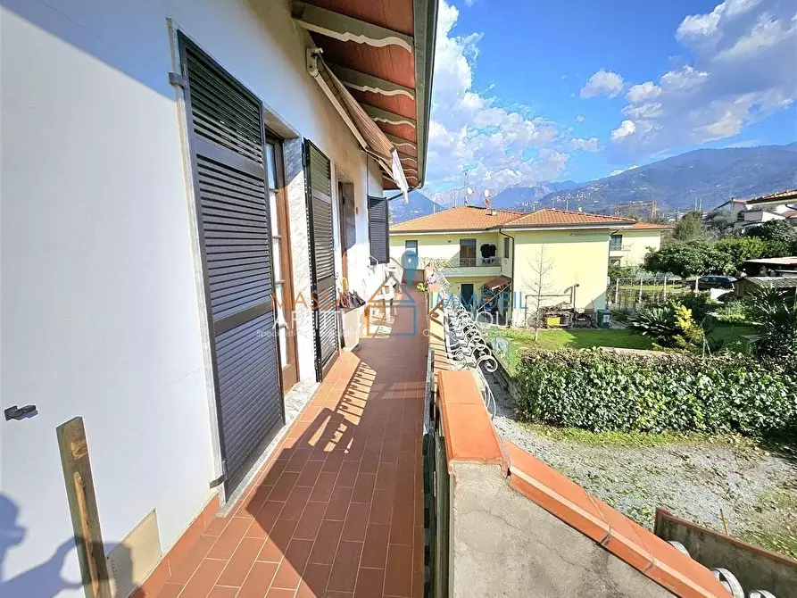 Immagine 25 di Appartamento in vendita  a Massa