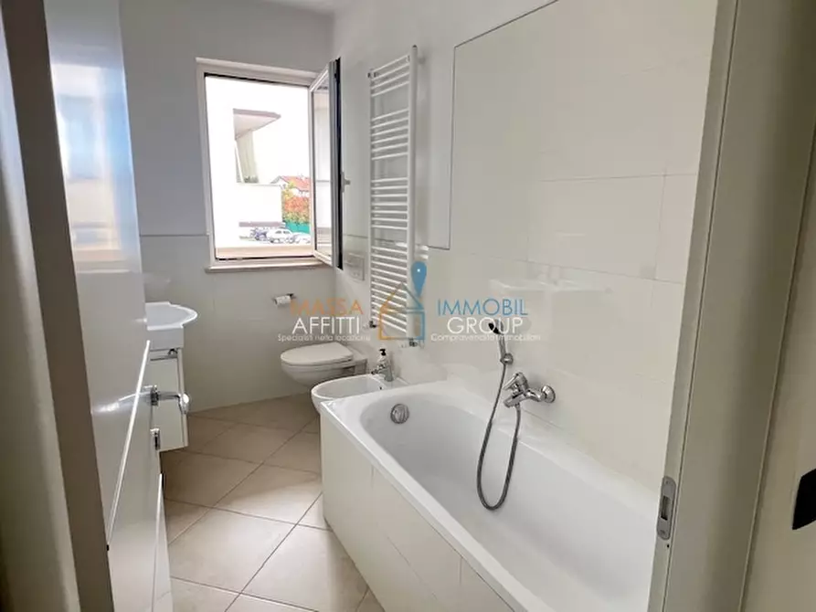 Immagine 19 di Quadrilocale in vendita  in Via della Quercia 58 a Massa