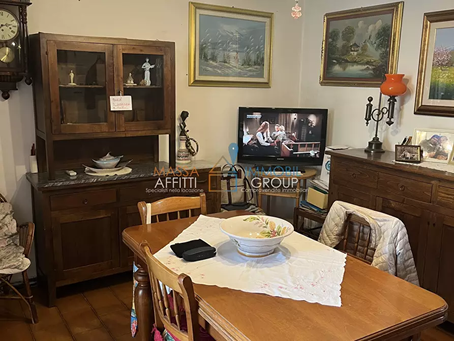 Immagine 2 di Casa indipendente in vendita  in Via Crocello 43 a Massa