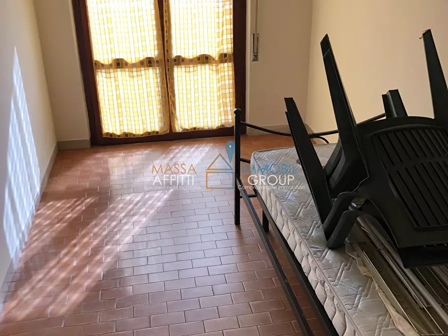 Immagine 13 di Pentalocale in affitto  in Viale Lungomare di Ponente 14 a Massa