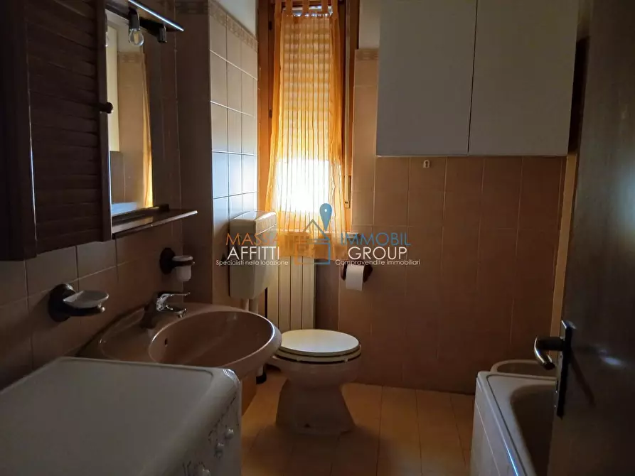 Immagine 15 di Appartamento in vendita  in Via Romagnano 14 a Massa