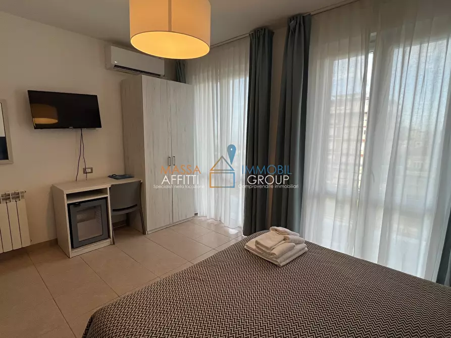 Immagine 8 di Palazzo in vendita  in Viale Ermenegildo Pistelli 70 a Camaiore