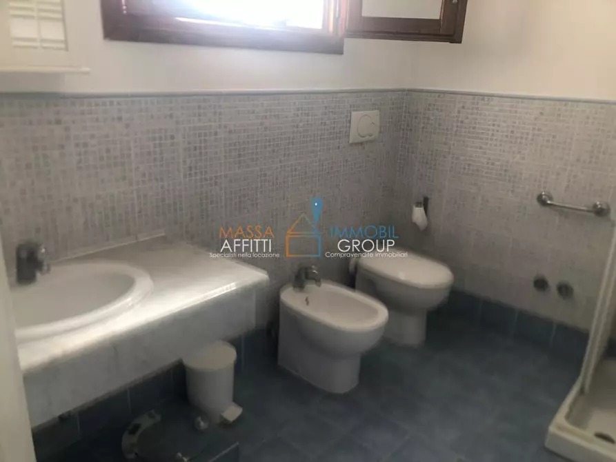 Immagine 24 di Villetta a schiera in affitto  in Viale della Repubblica 41 a Massa