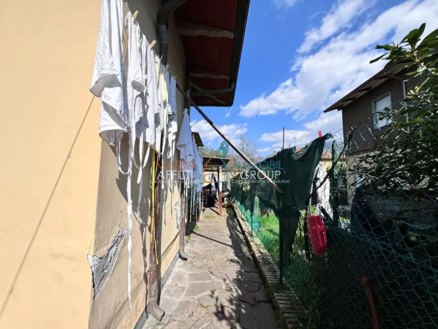 Immagine 37 di Casa indipendente in vendita  in Via Romolo Briglia 7 a Massa