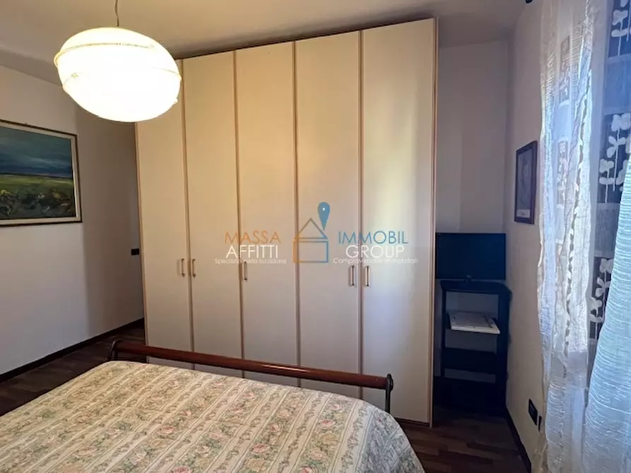 Immagine 38 di Villa in vendita  in Via Tinelli 33 a Massa