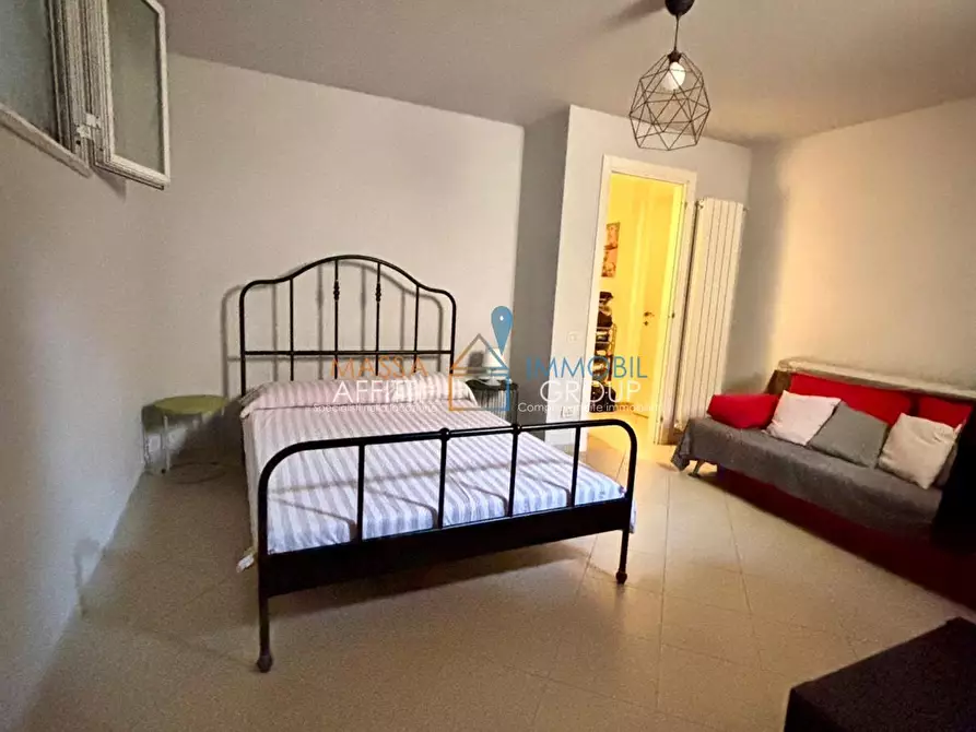 Immagine 18 di Pentalocale in vendita  in Via Puliche 235 a Massa