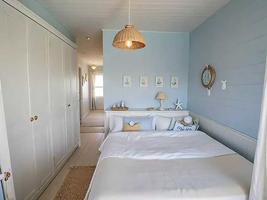 Immagine 11 di Quadrilocale in vendita  in Vico della Conceria 20 a Alassio