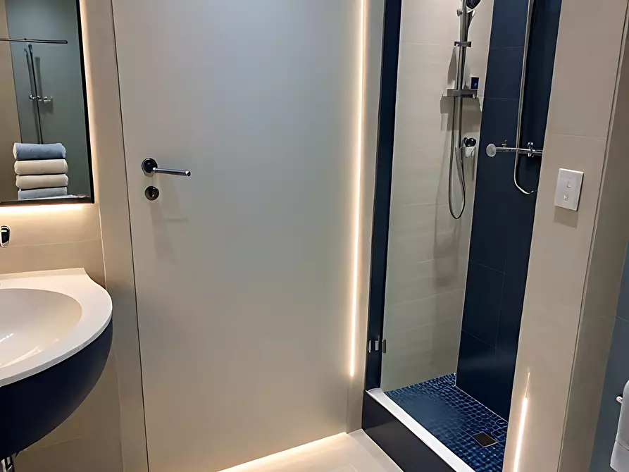 Immagine 7 di Appartamento in vendita  in Corso Guglielmo Marconi 14 a Alassio