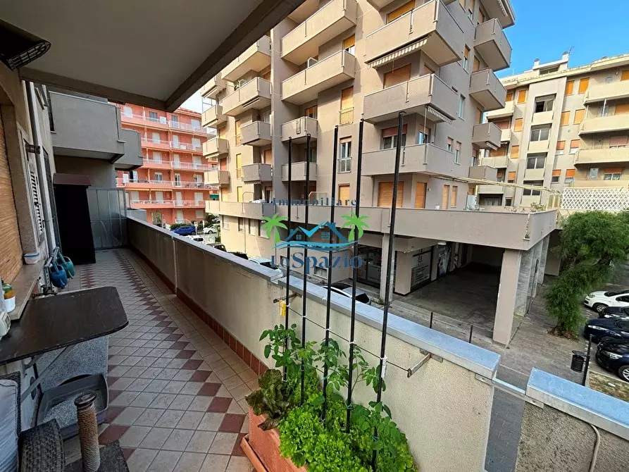 Immagine 16 di Trilocale in vendita  in via clavesana a Andora