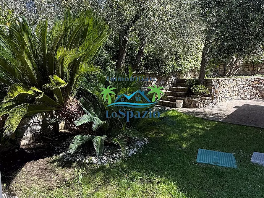 Immagine 25 di Villa in vendita  in via mezzacqua a Andora