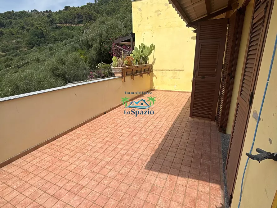Immagine 19 di Trilocale in vendita  in Strada della Colla 56 a Andora