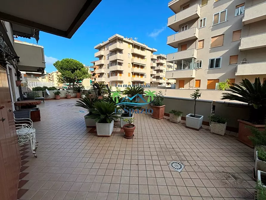 Immagine 13 di Trilocale in vendita  in via clavesana a Andora