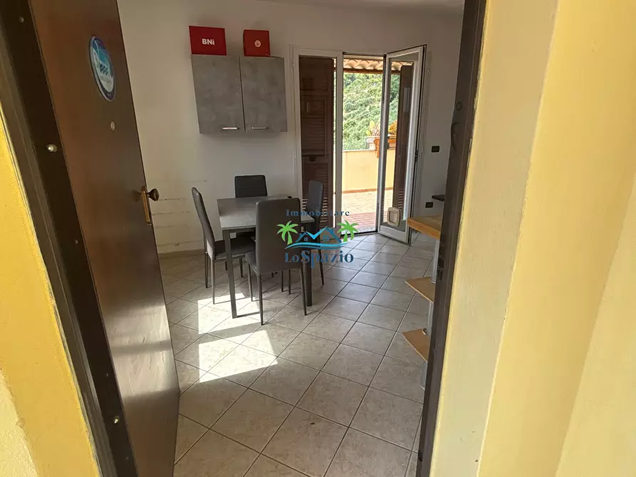 Immagine 5 di Trilocale in vendita  in Strada della Colla 56 a Andora
