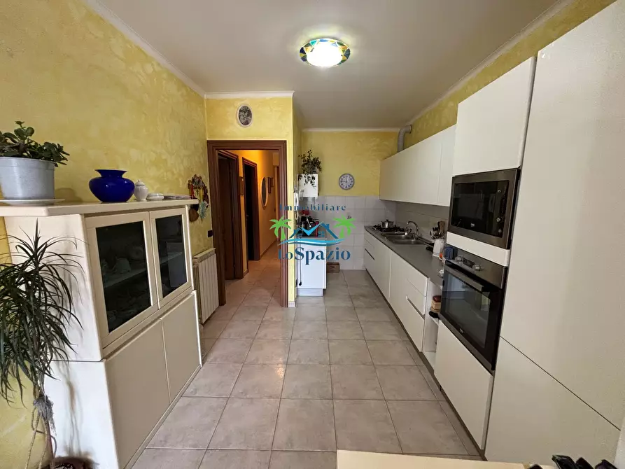 Immagine 10 di Trilocale in vendita  in strada piangrande a Andora