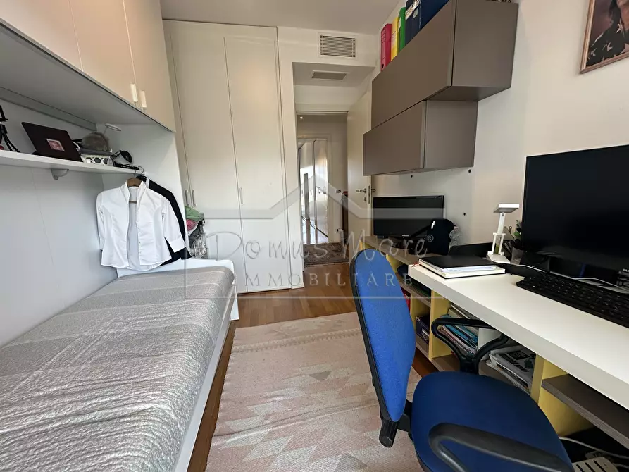 Immagine 20 di Appartamento in vendita  in Via Agostino Chiodo 1 a Savona