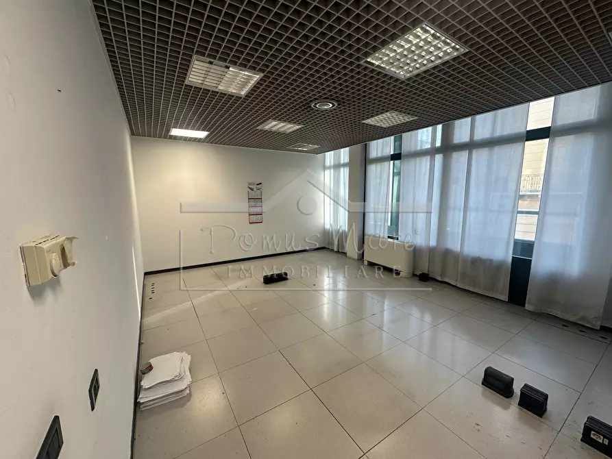 Immagine 25 di Ufficio in affitto  in via bartolomeo guidobono 137 r a Savona