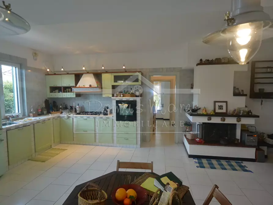 Immagine 10 di Villa in vendita  a Celle Ligure