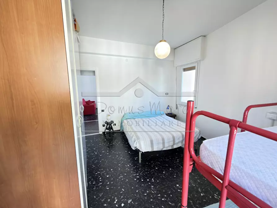 Immagine 30 di Bilocale in vendita  in Vico delle Stelle 29 a Savona