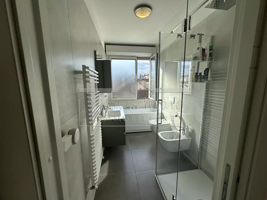 Immagine 15 di Quadrilocale in vendita  in Piazza Santa Cecilia 2 a Savona