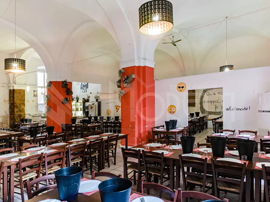 Immagine 19 di Locale commerciale in vendita  in Via Traversa a Livorno