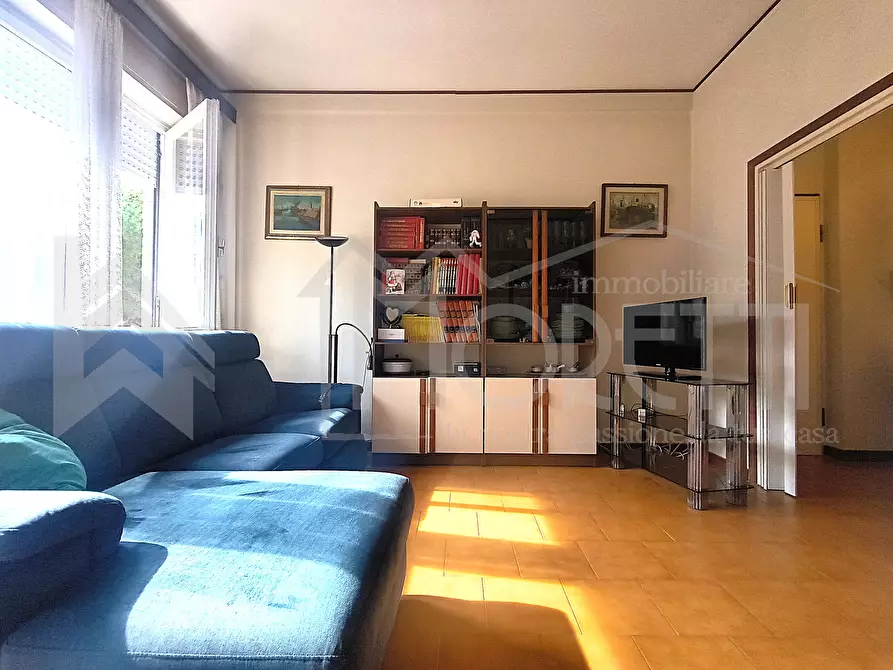 Immagine 19 di Pentalocale in vendita  in Via Tommaseo a Livorno