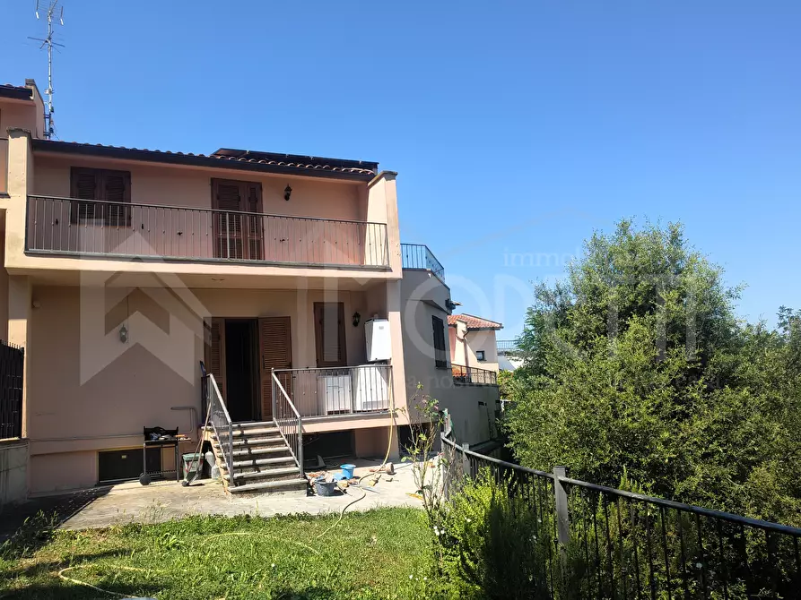 Immagine 3 di Villetta a schiera in vendita  in Via del Pino a Livorno
