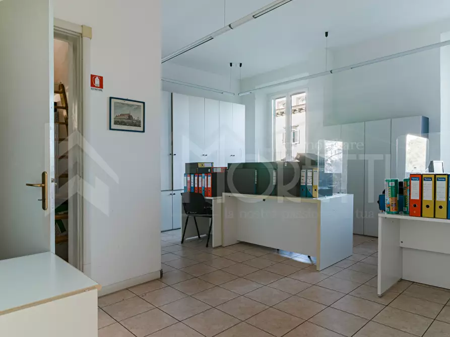 Immagine 29 di Pentalocale in vendita  in Corso Giuseppe Mazzini a Livorno