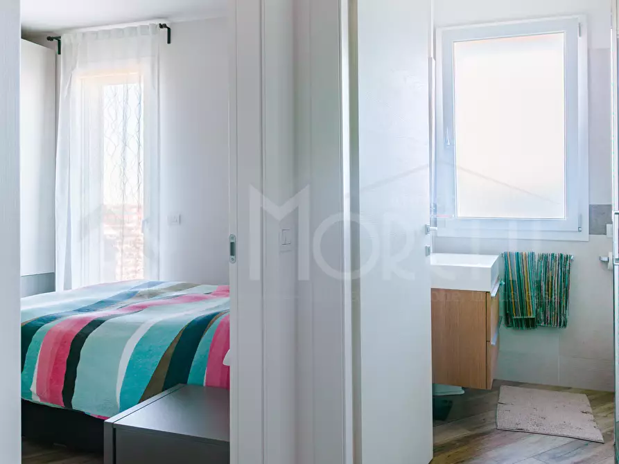 Immagine 33 di Trilocale in vendita  in Via Lazzara Giovanni a Livorno