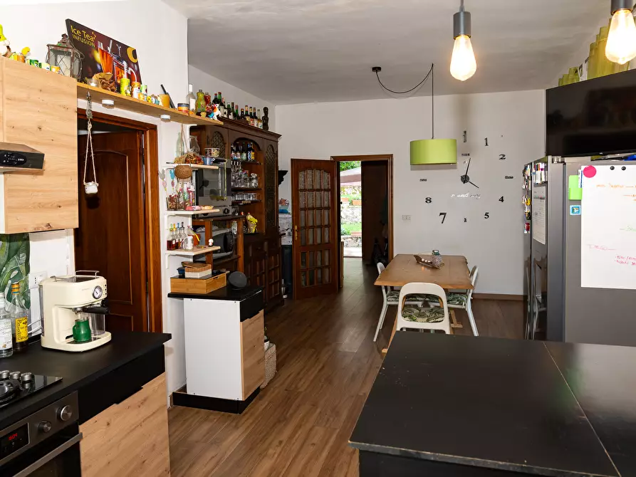 Immagine 5 di Villa in vendita  in Via Delle Corti a Collesalvetti