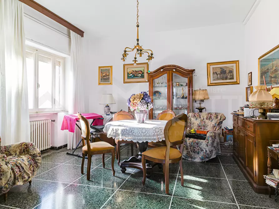 Immagine 15 di Pentalocale in vendita  in Viale Fabbricotti a Livorno