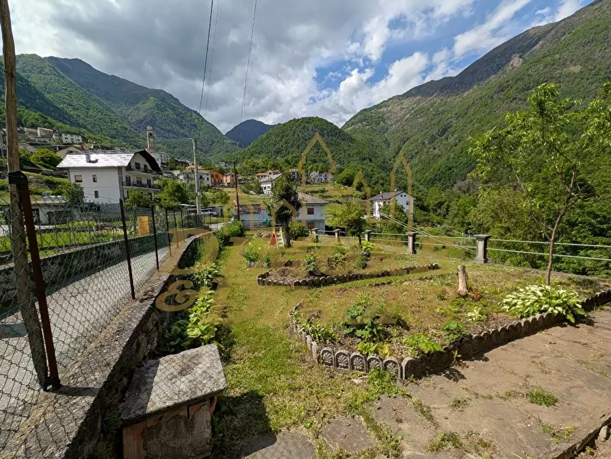 Immagine 5 di Casa indipendente in vendita  in Frazione Croppo a Montescheno