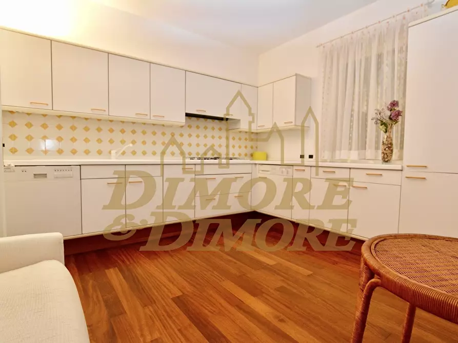 Immagine 31 di Villa in vendita  a Ranco