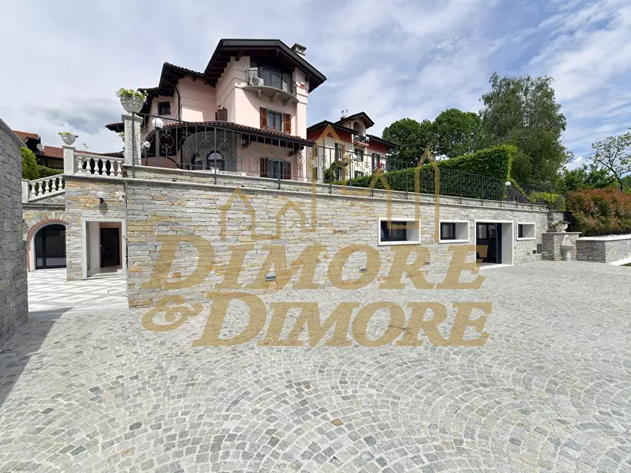 Immagine 30 di Villa in vendita  a Verbania